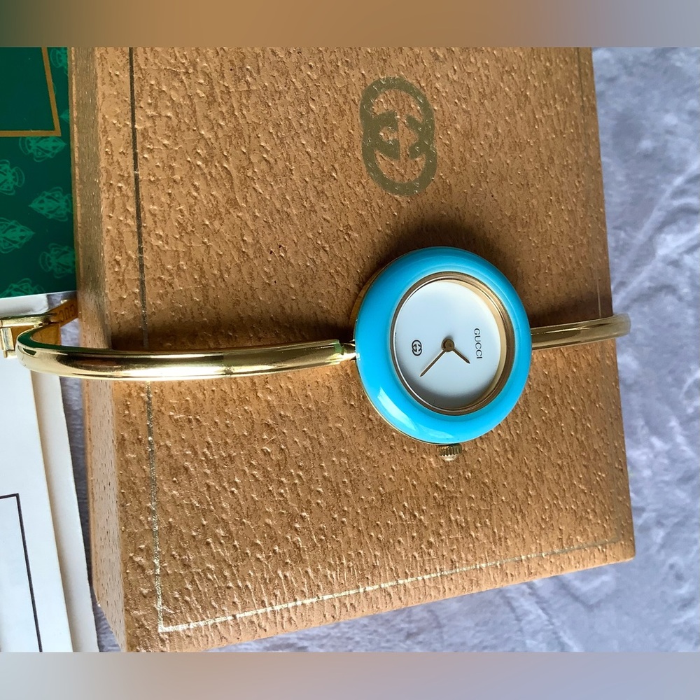 Authentic Gucci Bangle Watch With Interchangeable… - image 4
